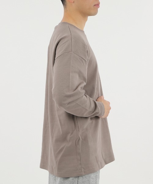CLOTHY(クロシィ)の「【ふんわり柔らかな手触り】メンズダブルフェイスコットン100%無地ロンT(Tシャツ/カットソー・メンズ・モカ/ブラック/ネイビー/チャコールグレー/グレー/ホワイト/ブラウン・LARGE/MEDIUM)」の18枚目の写真