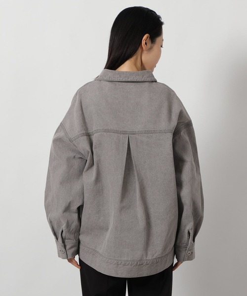 LAKOLE(ラコレ)の「カラーデニムブルゾン / 638619(デニムジャケット・レディース・グレー/インディゴブルー/ベージュ・FREE)」の4枚目の写真