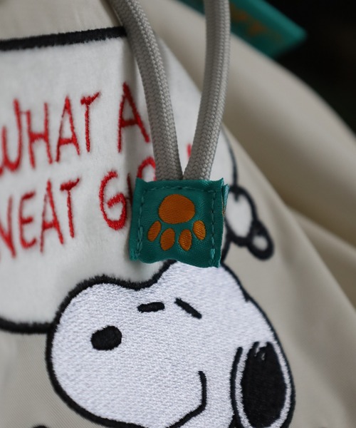 SNOOPY(スヌーピー)の「SNOOPY スヌーピー 巾着トートバッグ 刺繍(トートバッグ・レディース・キナリ/グレー・FREE)」の6枚目の写真