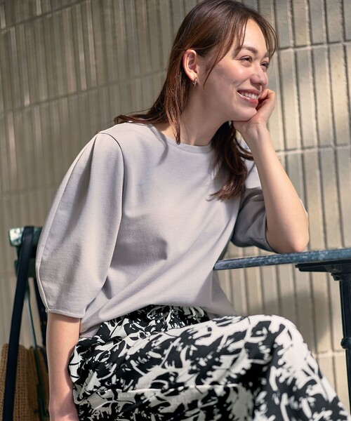 ANY（エニィ）の「ダンボールコクーンスリーブプルオーバー（Tシャツ/カットソー・レディース・アイボリー系/グレー系/ライトグレー系/ピンク系/ライトイエロー系・X-LARGE）」の2枚目の写真