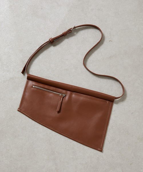 COLONY 2139（コロニートゥーワンスリーナイン）の「レザーウェストベルトバッグ（ボディバッグ/ウエストポーチ・レディース・ブラウン/ブラック・FREE）」の14枚目の写真