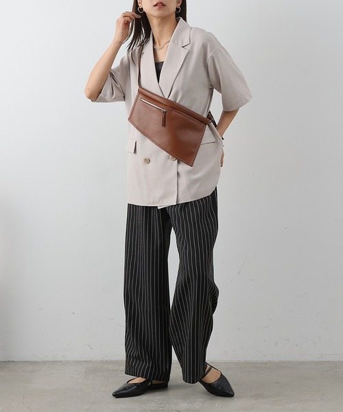 COLONY 2139（コロニートゥーワンスリーナイン）の「レザーウェストベルトバッグ（ボディバッグ/ウエストポーチ・レディース・ブラウン/ブラック・FREE）」の9枚目の写真