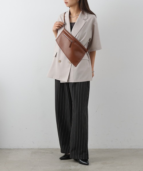 COLONY 2139（コロニートゥーワンスリーナイン）の「レザーウェストベルトバッグ（ボディバッグ/ウエストポーチ・レディース・ブラウン/ブラック・FREE）」の8枚目の写真