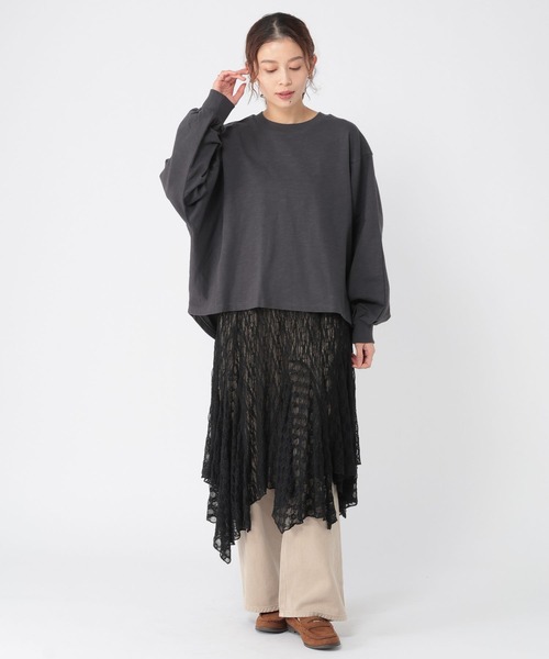 studio CLIP（スタディオクリップ）の「スラブ裏毛ドルマンカットソー（Tシャツ/カットソー・レディース・チャコール/ライトベージュ/オフホワイト・FREE）」の11枚目の写真