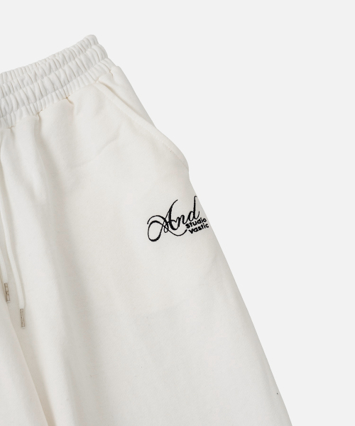 VASTIC(バスティック)の「エンドセットアップスウェットパンツ_アイボリー(スウェットパンツ・メンズ・アイボリー・MEDIUM/LARGE)」の4枚目の写真