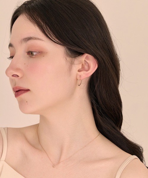 Phoebe（フィービィー）の「【痛くないシリーズ/金属アレルギー対応】ファインスレッドフープライトフィットイヤリング シンプル/フープイヤリング/細い（イヤリング・レディース・シャンパン・FREE）」の5枚目の写真