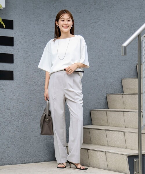 NOLLEY’S(ノーリーズ)の「《セットアップ対応》ウォッシャブルイージーツイルTブラウス(シャツ/ブラウス・レディース・ブラック/チャコールグレー/ホワイト・38)」の17枚目の写真