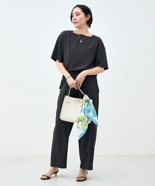 NOLLEY’S（ノーリーズ）の「《セットアップ対応》ウォッシャブルイージーツイルTブラウス（シャツ/ブラウス・レディース・ブラック/チャコールグレー/ホワイト・38）」の13枚目の写真