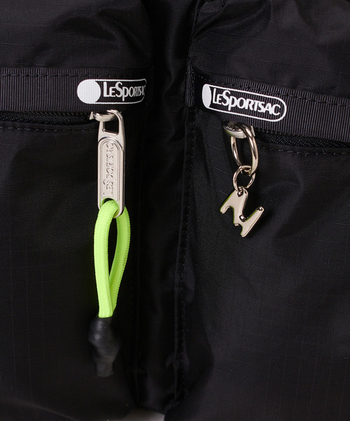 LeSportsac(レスポートサック)の「MSGM CARGO DUFFEL ダッフルブラック(ボストンバッグ・レディース・ブラック・FREE)」の13枚目の写真