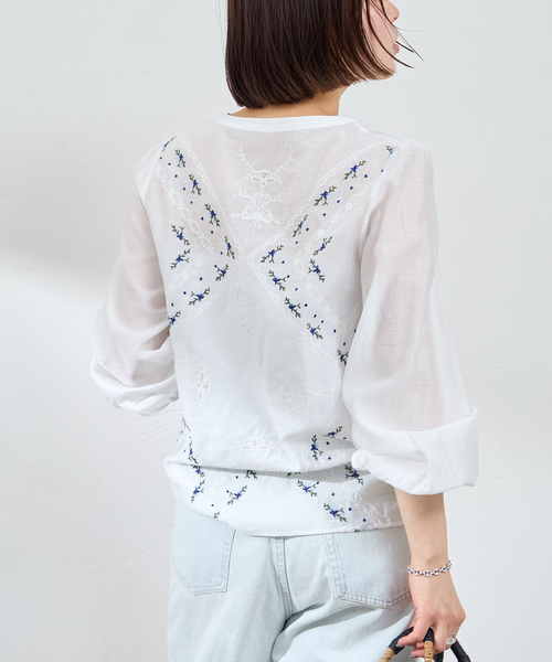U by SPICK&SPAN(ユーバイスピックアンドスパン)の「ロングスリーブ刺繍ブラウス(シャツ/ブラウス・レディース・ホワイト・FREE)」の15枚目の写真