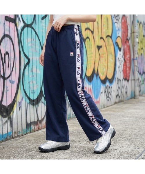 FILA（フィラ）の「TRACK PANTS（スカート・レディース・ネイビー/アイボリー/ピンク・XL/L/M）」の2枚目の写真