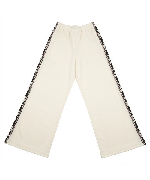 FILA（フィラ）の「TRACK PANTS（スカート・レディース・ネイビー/アイボリー/ピンク・XL/L/M）」の4枚目の写真