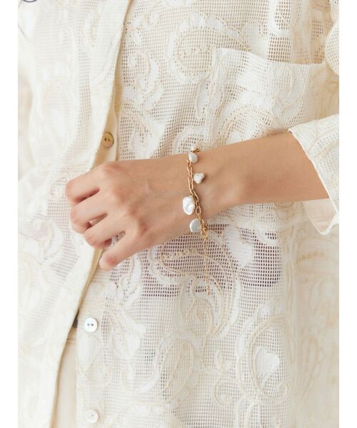 Ungrid（アングリッド）の「淡水パールブレスレット（ブレスレット・レディース・ゴールド・FREE）」の3枚目の写真