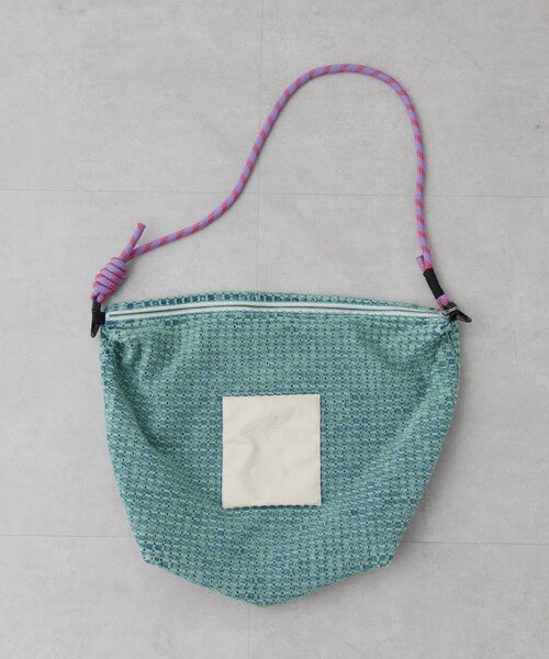 SOUNDSGOOOOD（サウンズグッド）の「【SOUNDS GOOOOD】ダメージデニムショルダーバッグ（ショルダーバッグ・レディース・グリーン/ネイビー・ONE SIZE）」の8枚目の写真