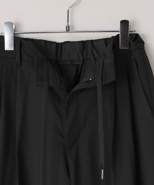 LOWRYS FARM（ローリーズファーム）の「【LFM(U)】ファンマーツイルタックワイドパンツ　 664967（スラックス・メンズ・ブラウン/ブラック/ベージュ・LARGE/MEDIUM）」の8枚目の写真