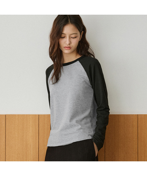 VANONE ATELIER(バノンアトリエ)の「A3570 フロウラインラグランTシャツ_ブラック(Tシャツ/カットソー・レディース・ブラック・FREE)」の1枚目の写真