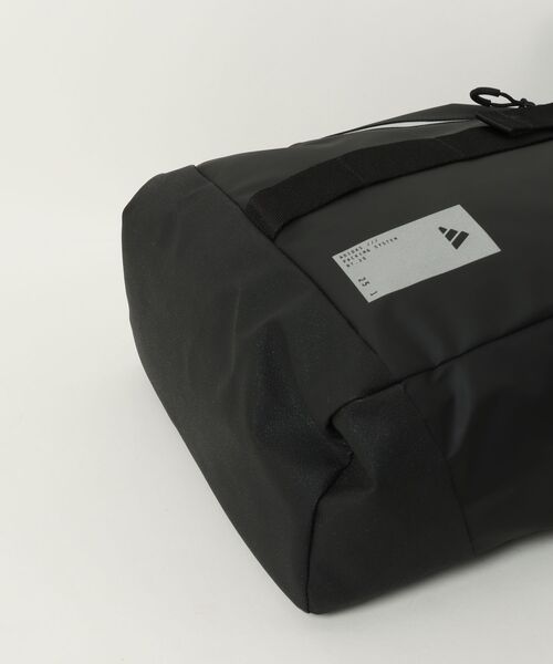 adidas(アディダス)の「《adidas》ハイブリッドバックパックロール(バックパック/リュック・メンズ・ブラック・フリー)」の3枚目の写真