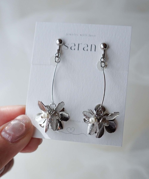 CERCA(チェルカ)の「saran jewelry/フラワーモチーフ イヤリング /金属アレルギー対応(イヤリング・レディース・ゴールド/シルバー・FREE)」の12枚目の写真
