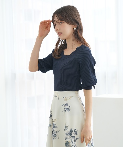 ASTORIA ODIER(アストリアオディール)の「スカラップネック袖リボンリブニット (UVカット/ウォッシャブル)半袖(ニット/セーター・レディース・ネイビー/ミント/ライトグレー/ホワイト・MEDIUM/SMALL)」の15枚目の写真