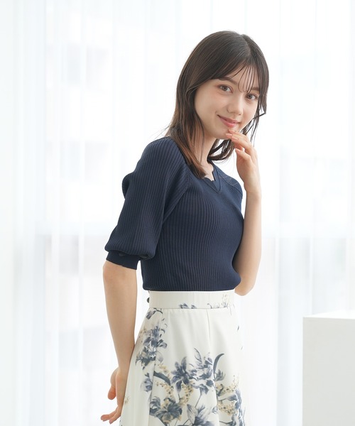 ASTORIA ODIER(アストリアオディール)の「スカラップネック袖リボンリブニット (UVカット/ウォッシャブル)半袖(ニット/セーター・レディース・ネイビー/ミント/ライトグレー/ホワイト・MEDIUM/SMALL)」の14枚目の写真