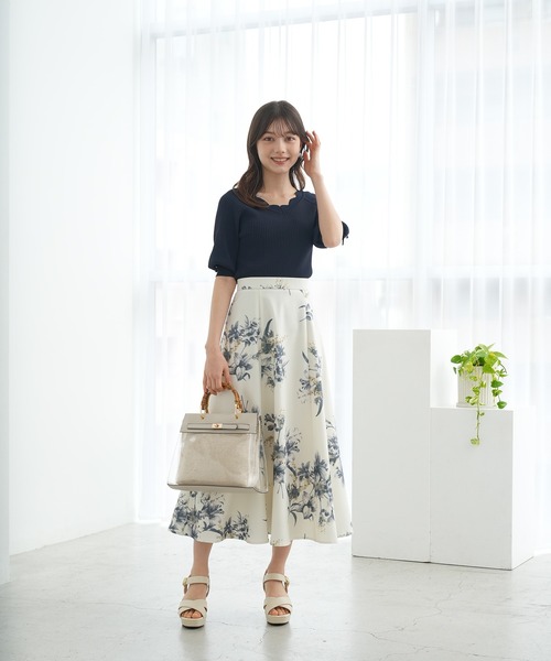 ASTORIA ODIER(アストリアオディール)の「スカラップネック袖リボンリブニット (UVカット/ウォッシャブル)半袖(ニット/セーター・レディース・ネイビー/ミント/ライトグレー/ホワイト・MEDIUM/SMALL)」の16枚目の写真