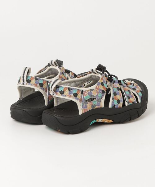 KEEN（キーン）の「NEWPORT RETRO / ニューポート レトロ / メンズ サンダル（サンダル・メンズ・マルチ・25.5cm/25cm/26cm/26.5cm/27cm/27.5cm/28cm/28.5cm/29cm/30cm）」の2枚目の写真