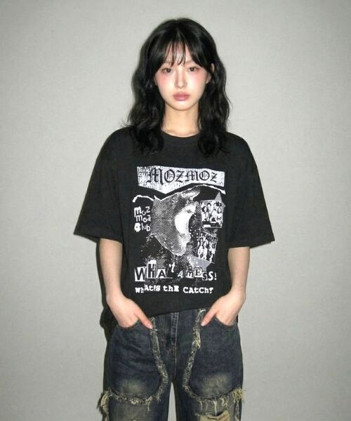 MOZMOZ(モズモズ)の「スクリーンピグメントオーバーサイズ半袖Tシャツチャコール(Tシャツ/カットソー・レディース・その他・M/XL/XXL)」の6枚目の写真