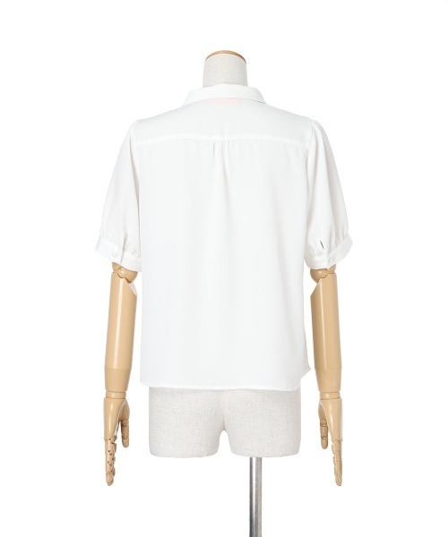 F i.n.t(フィント)の「小花刺繍クロスタイブラウス(シャツ/ブラウス・レディース・ホワイト×ブルー/アイボリー・FREE)」の15枚目の写真