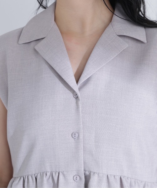NATURAL BEAUTY BASIC（ナチュラルビューティーベーシック）の「ティアードペプラムジレ（シャツ/ブラウス・レディース・チャコールグレー/グレイッシュベージュ・MEDIUM/SMALL）」の20枚目の写真