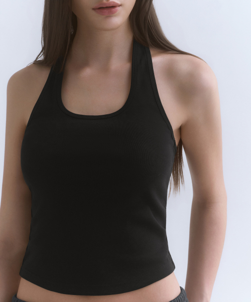 MUSINSA STANDARD WOMAN（ムシンサスタンダードウーマン）の「ウィメンズスリムホルタートップ[ブラック]（Tシャツ/カットソー・レディース・その他・SMALL/MEDIUM/LARGE/X-SMALL）」の5枚目の写真