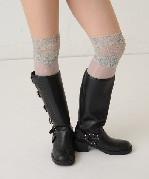 WHO'S WHO gallery（フーズフーギャラリー）の「レースニーハイソックス（ソックス/靴下・レディース・オフホワイト/ライトグレー・FREE）」の2枚目の写真