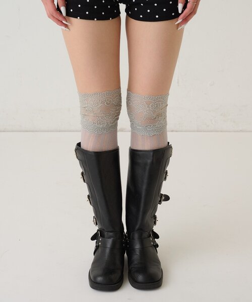 WHO'S WHO gallery（フーズフーギャラリー）の「レースニーハイソックス（ソックス/靴下・レディース・オフホワイト/ライトグレー・FREE）」の5枚目の写真