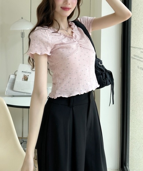 Ada.(エイダ)の「胸元 シャーリング Vネック 半袖 トップス(Tシャツ/カットソー・レディース・ピンク/アイボリー/ブルー・FREE)」の16枚目の写真