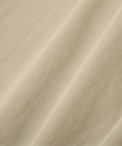 MHL.(エムエイチエル)の「FINE COMPACT COTTON POPLIN(スカート・レディース・ネイビー/ベージュ・3/2/1/0)」の4枚目の写真
