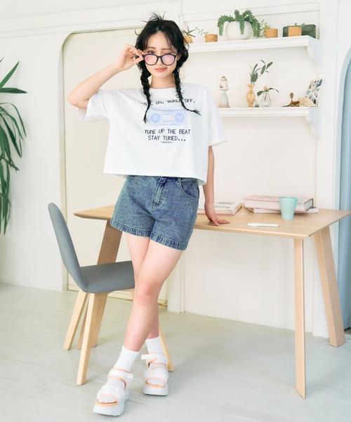 LOVETOXIC(ラブトキシック)の「エンボスロゴデニムショートパンツ(その他パンツ・キッズ・ライトブルー/ブルー/グレー・L:160cm/130cm/S:140cm/M:150cm)」の4枚目の写真