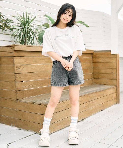 LOVETOXIC(ラブトキシック)の「エンボスロゴデニムショートパンツ(その他パンツ・キッズ・ライトブルー/ブルー/グレー・L:160cm/130cm/S:140cm/M:150cm)」の5枚目の写真