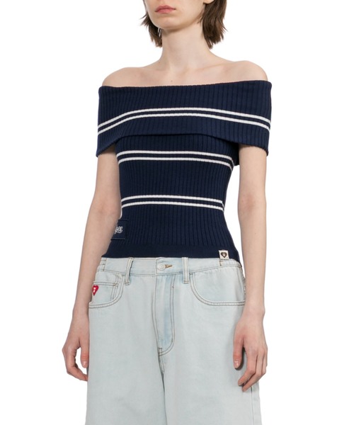 APEE BY A BATHING APE（エイピーバイアベイシングエイプ）の「OFF-SHOULDER STRIPES TOP（その他トップス・レディース・ネイビー/アイボリー・X-SMALL/SMALL）」の3枚目の写真