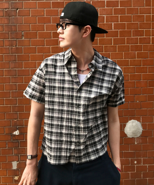 Shiasukar Check Crop 半袖シャツ [Black] — короткая рубашка в клетку, черная