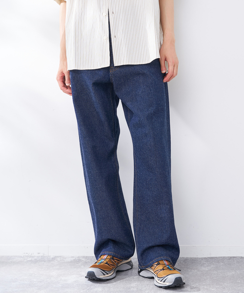 B.C STOCK(ベーセーストック)の「MID RISE STOVE PIPE JEAN(デニムパンツ・メンズ・ネイビー/ブルー/アイボリー・LARGE/MEDIUM)」の1枚目の写真