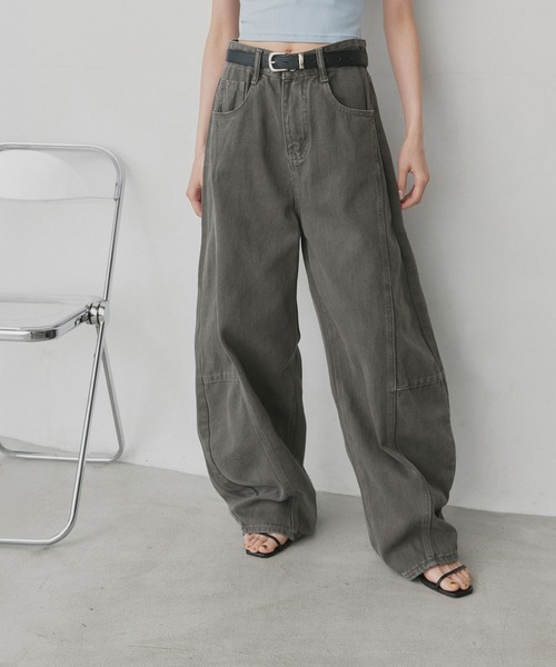 ad thie（アドティエ）の「カラーカーブデニムパンツ（デニムパンツ・レディース・ベージュ/ピンク/ブラウン/グレー・MEDIUM/LARGE）」の17枚目の写真