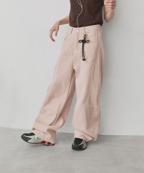 ad thie（アドティエ）の「カラーカーブデニムパンツ（デニムパンツ・レディース・ベージュ/ピンク/ブラウン/グレー・MEDIUM/LARGE）」の5枚目の写真