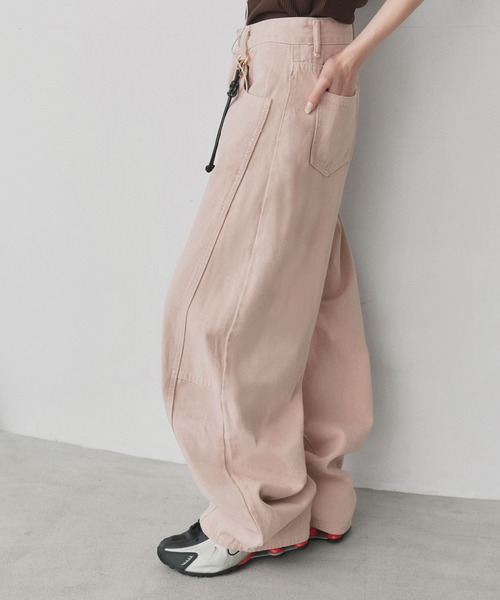 ad thie（アドティエ）の「カラーカーブデニムパンツ（デニムパンツ・レディース・ベージュ/ピンク/ブラウン/グレー・MEDIUM/LARGE）」の6枚目の写真