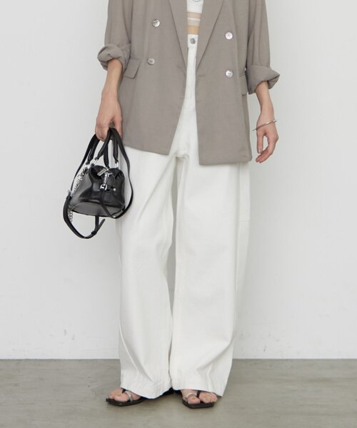 LOUNGEDRESS（ラウンジドレス）の「バレルレッグデニムパンツ（デニムパンツ・レディース・オフホワイト/ブルー・SMALL/MEDIUM）」の2枚目の写真