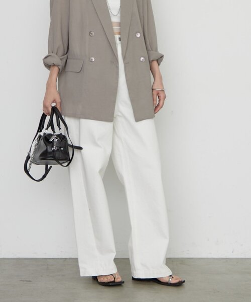 LOUNGEDRESS（ラウンジドレス）の「バレルレッグデニムパンツ（デニムパンツ・レディース・オフホワイト/ブルー・SMALL/MEDIUM）」の11枚目の写真