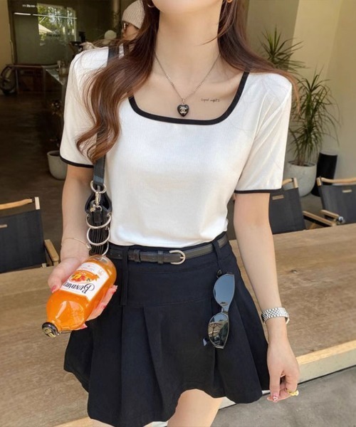 Flugge（フラッジー）の「スクエアネックパイピングTシャツ（Tシャツ/カットソー・レディース・ホワイト/ブラック・LARGE/MEDIUM）」の4枚目の写真