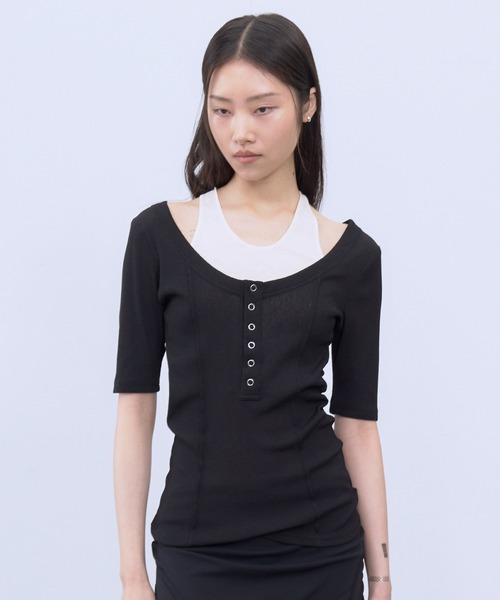 THINGS THAT MATTER(シングス ザット マター)の「HALTER DESIGN LAYERED TOPS / ホルターデザイン レイヤード トップス(Tシャツ/カットソー・レディース・ベージュ/ブラック/グレー×サックスブルー・FREE)」の2枚目の写真