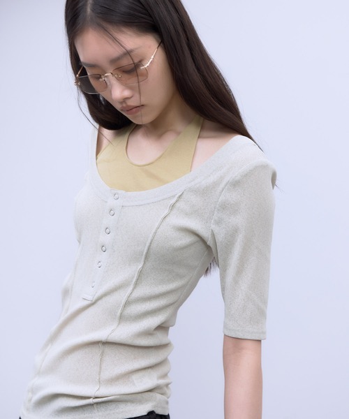 THINGS THAT MATTER(シングス ザット マター)の「HALTER DESIGN LAYERED TOPS / ホルターデザイン レイヤード トップス(Tシャツ/カットソー・レディース・ベージュ/ブラック/グレー×サックスブルー・FREE)」の8枚目の写真