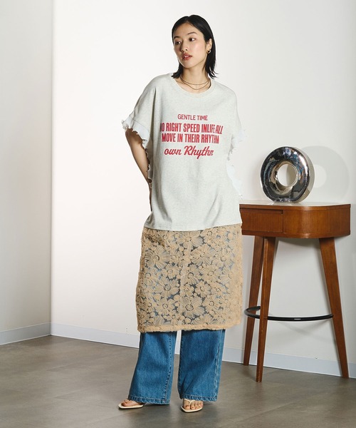 ROSE BUD(ローズバッド)の「OKIRAKU×ROSEBUD/LACE SKIRT LOGO DRESS(ワンピース・レディース・オートミール/ブラック・ONE SIZE)」の3枚目の写真