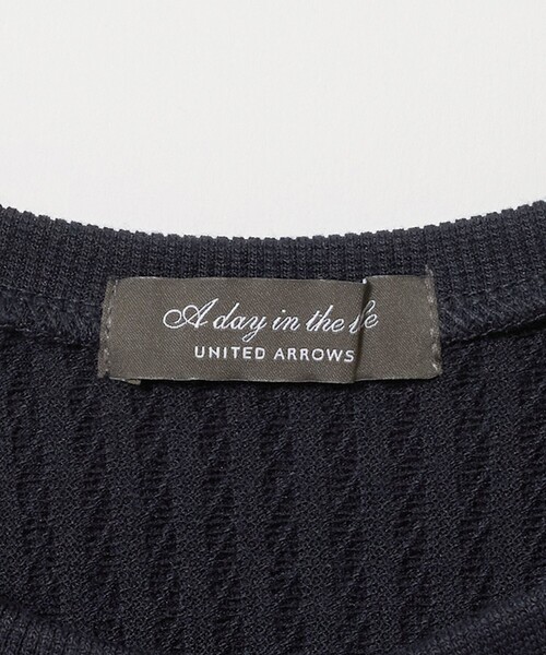 A DAY IN THE LIFE UNITED ARROWS(アデイインザライフユナイテッドアローズ)の「ジャガード ミニケーブルカーディガン 5分袖 <A DAY IN THE LIFE>(カーディガン/ボレロ・レディース・ダークグレー/ネイビー/ナチュラル・FREE)」の18枚目の写真