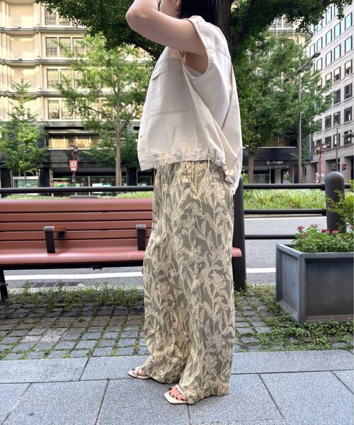 Jena espace merveilleux(ジェナ エスパスメルヴェイユ)の「ボタニカルパンツ(その他パンツ・レディース・ブラック/カーキ・FREE)」の3枚目の写真